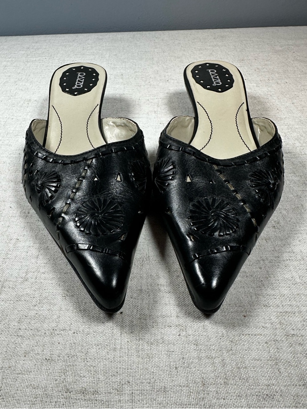 Pazzo Leather Kitten Heeled Mules Size 9